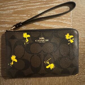 Coach x Peanuts Corner Zip Wristlet